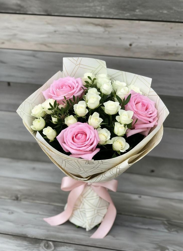 Букет цветов из: Розы в Мордово