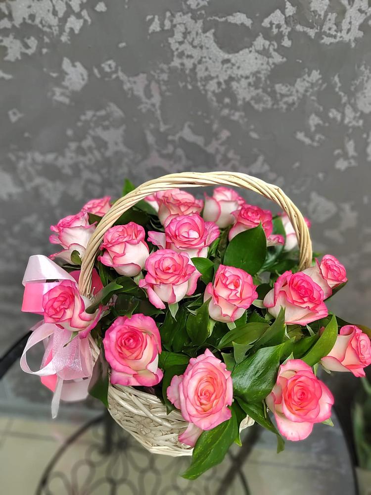 Цветочная композиция из Розы в корзине в Мордово