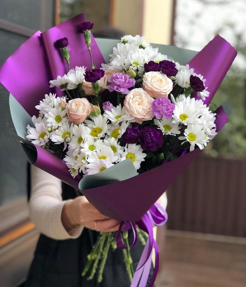 Букет цветов из: Хризантемы, Гвоздики и Розы в Мордово