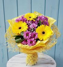 Букет цветов из:  Хризантемы и Герберы в Мордово