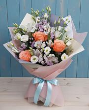 Букет цветов из:  Лизиантусы, Розы, Альстромерии и Гипсофила в Мордово