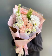 Букет цветов из:  Хризантемы и Розы в Мордово