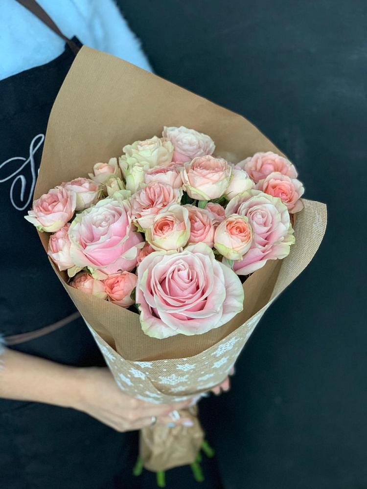 Букет цветов из: Хризантемы и Розы в Мордово