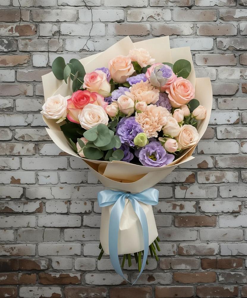 Букет цветов из: Розы, Лизиантусы и Гвоздики в Мордово