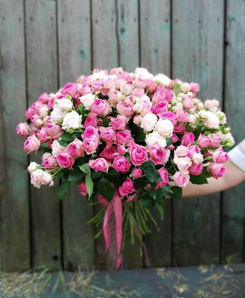 Букет Розовые кустовые розы Натали и Лав Лидия в Мордово