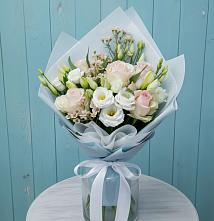 Букет цветов из:  Розы и Лизиантусы в Мордово