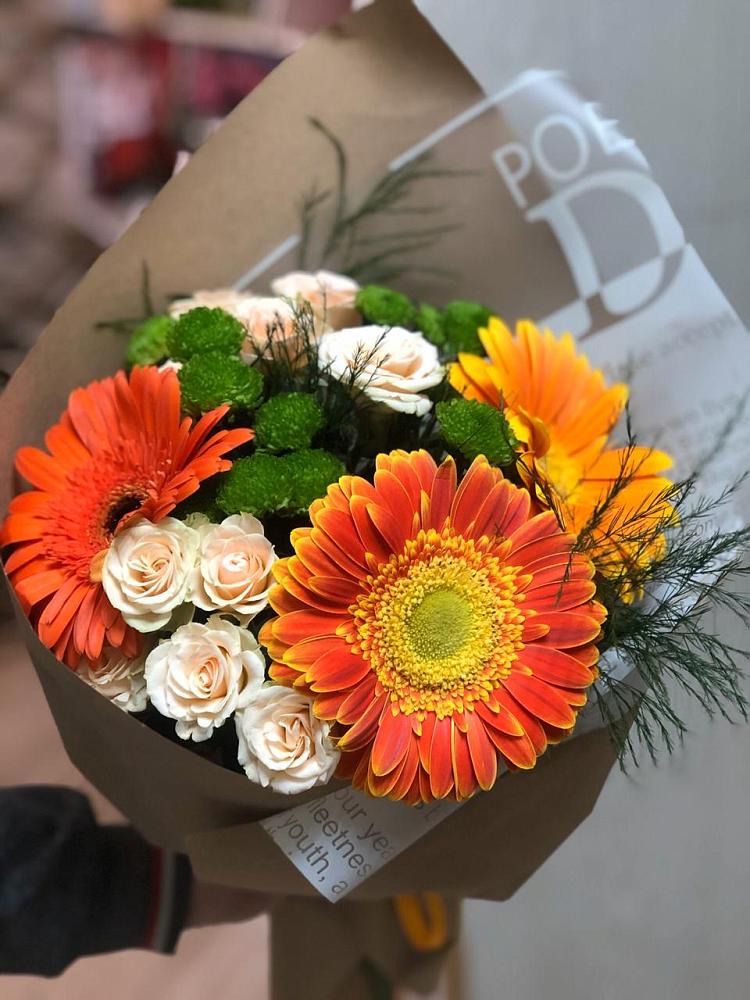 Букет цветов из: Герберы, Хризантемы и Розы в Мордово