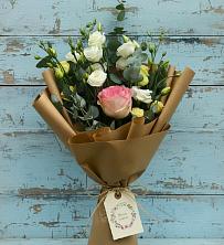 Букет цветов из:  Розы и Лизиантусы в Мордово